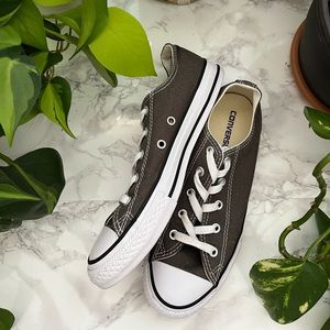Grey converse